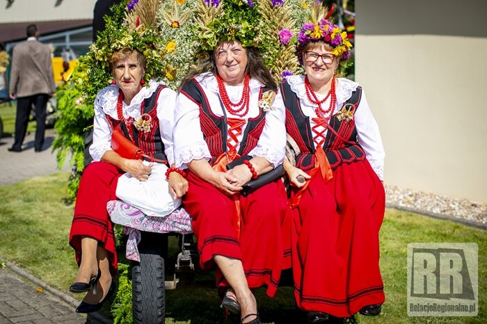 Grzędowianki na wozie