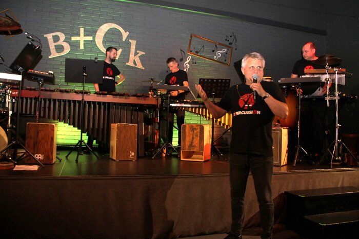 Zespół Repercussion na scenie B+CK w Czarny Borze