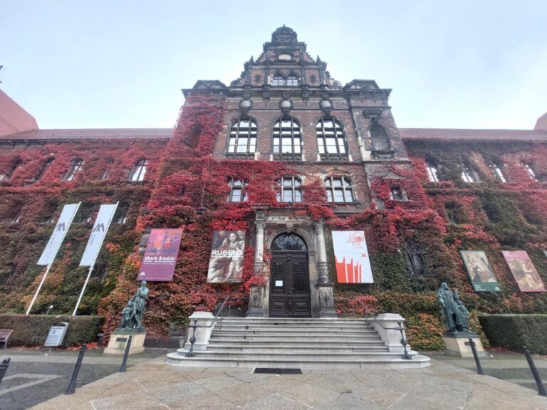 Budynek Muzeum Narodowego we Wrocławiu