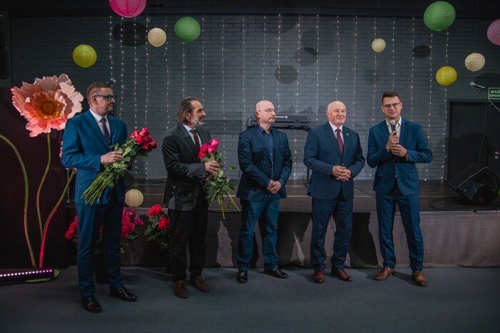 Władze Gminy Czarny Bór składają życzenia z okazji dnia kobiet